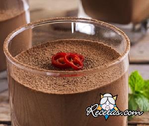 Mousse de chocolate con chile picante