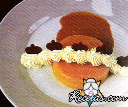 Mousse de manzana acaramelada perfuma...