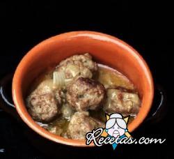 Albóndigas a la cebolla