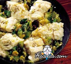 Bacalao con aceitunas y coles de Bruselas