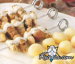 Brochetas de pollo y lomo