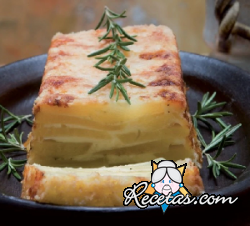 Budín de patata y queso fontina