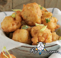 Buñuelos de puerro y garbanzos