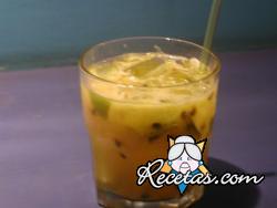 Caipirinha de maracuyá y piña