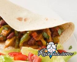 Chile vegetariano en tortillas