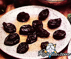 Ciruelas al vino