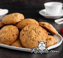 Cookies con chocolate blanco y frambuesas