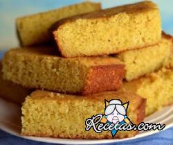 Corn bread, pan de maíz americano