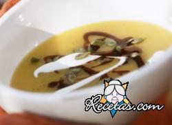 Crema de calabaza con mousse de yogur