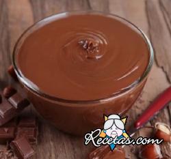 Crema de chocolate y avellanas