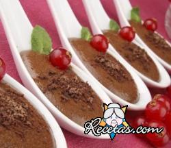 Cucharitas de mousse de chocolate