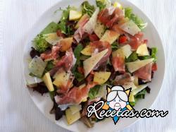 Ensalada de manzana con jamón