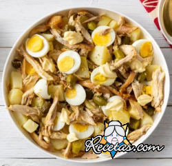 Ensalada de pollo y patatas