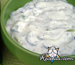 Ensalada de yogur con pepinos