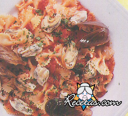 Farfalle con mejillones