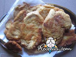 Filetes de pollo empanados