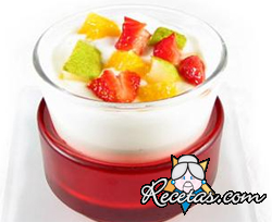 Frutas con yogurt
