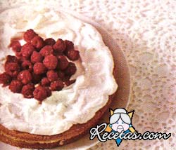 Gateau de frambuesas a la crema