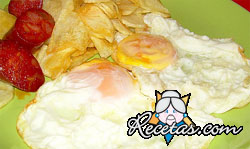 Huevos fritos con chorizo