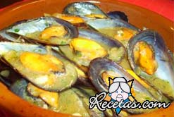 Mejillones al allioli