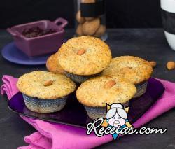 Muffins con semillas de amapola y mermelada