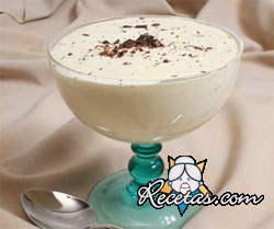 Mousse de chocolate blanco