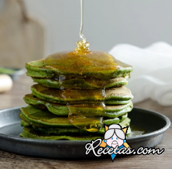 Pancakes de té matcha