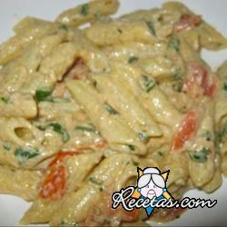 Pasta con Filadelfia y atún