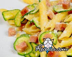 Pasta con zucchine