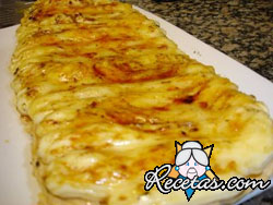 Pastel de crema y hojaldre