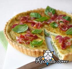 Quiche de guisantes con tocino