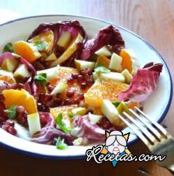 Radicchio rojo con peras y naranjas