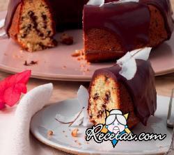 Rosca de coco con chispas de chocolate