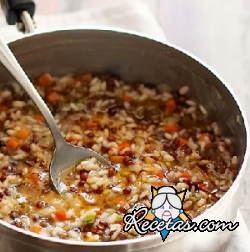 Sopa de lentejas y arroz