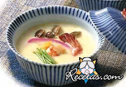 Sopa japonesa de huevos
