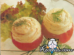 Tomates rellenos con mousse de salmón ahumado