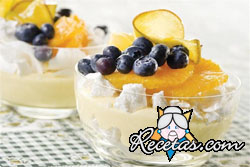 Trifle de frutas al coco