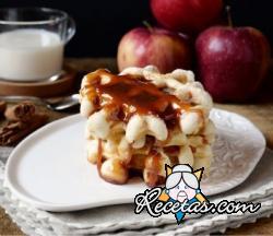 Waffle con manzanas y canela