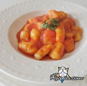 Ñoquis con copos de patata