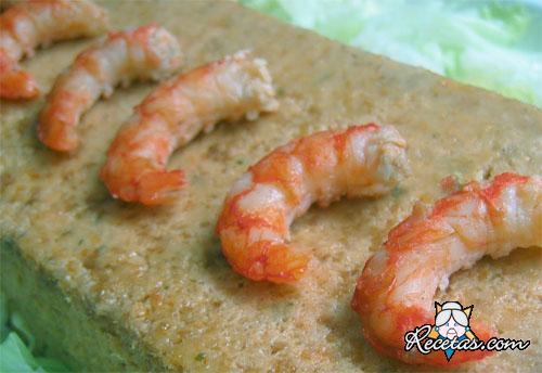 Pan de merluza y langostinos