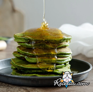 Pancakes de té matcha