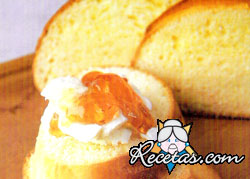 Pan de leche condensada