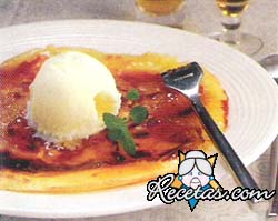 Panqueques acaramelados de manzana