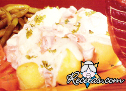 Papas con salsa de jamón
