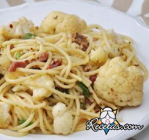 Pasta con coliflor