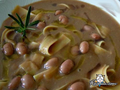 Pasta y frijoles a la véneta