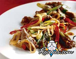 Espaguetis multicolor