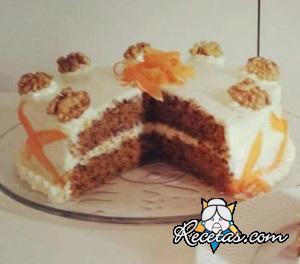 Pastel de nuez y zanahoria