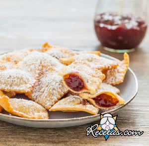 Pastelitos fritos rellenos