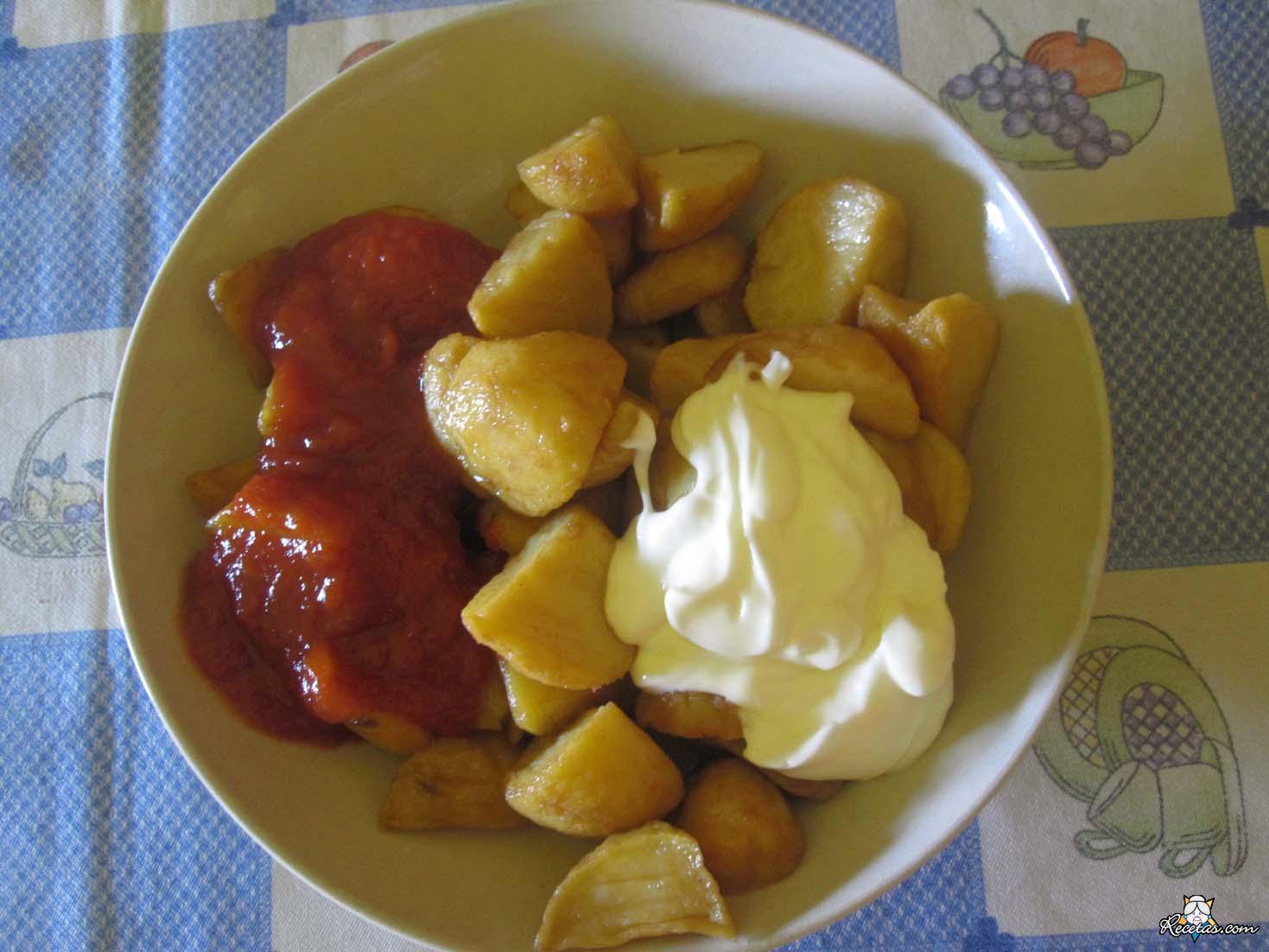Patatas bravas